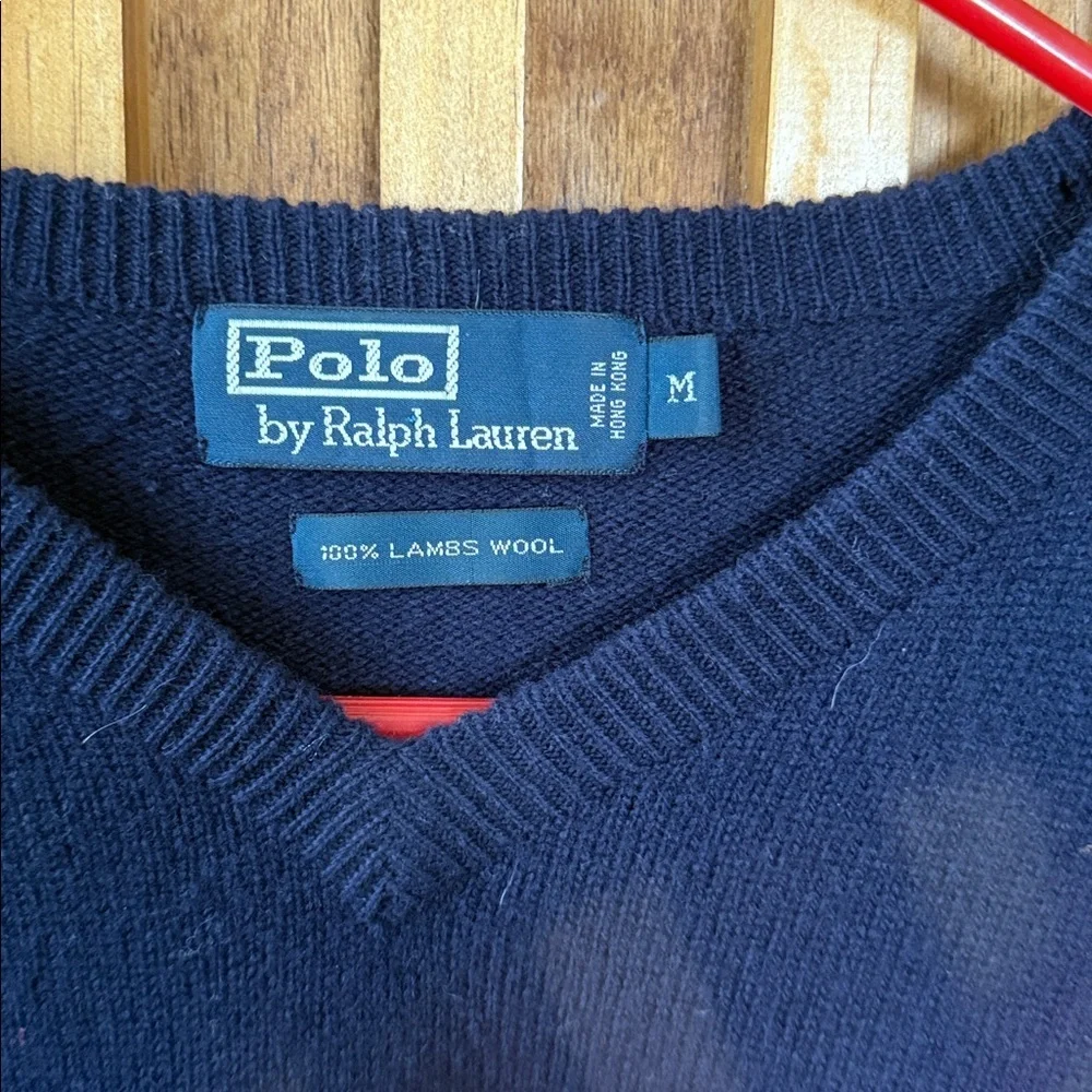 Vintage Polo Ralph Lauren 100% Merino Wool V neck Unisex Sweater. M